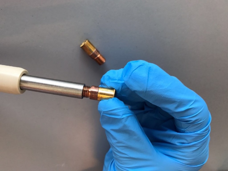 File:Changing electrode tip.jpg